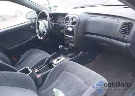 2004 Hyundai Sonata z USA, uszkodzony, nr VIN KMHWF25S54A093253